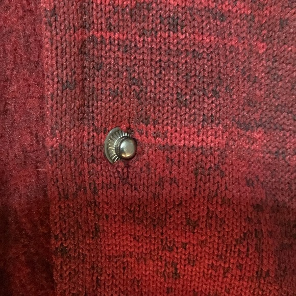 ⭐️Stillwater 🐴Red Plaid Snap Sweater - Picture 10 of 12